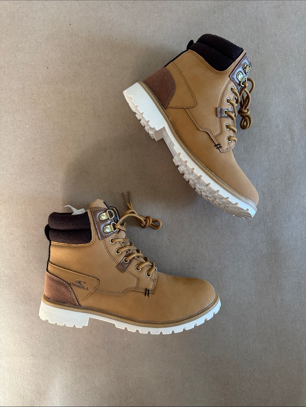 BNIB Women 7 O'Neill Tan and Brown Lace-Up El Capitan High-top Boots
